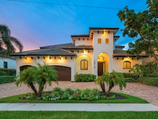Impressive Five Bedroom  Coastal Retreat with Private Pool in Marco Island
